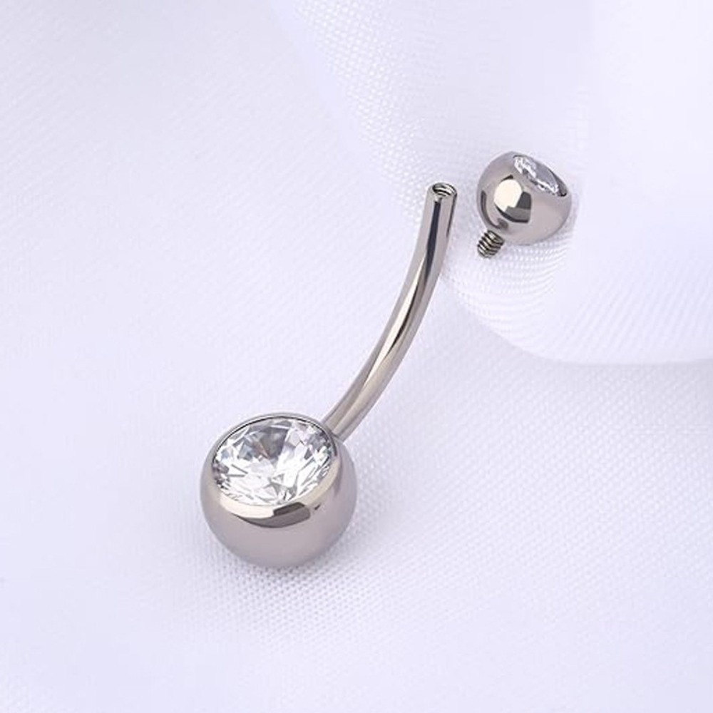 Body Jewelry Quality - แหวนสะดือวัสดุไทเทเนียมคุณภาพสูง ดีไซน์โค้งห้อย เครื่องประดับเจาะสะดือ เครื่องประดับร่างกาย เครื่องประดับผู้หญิง